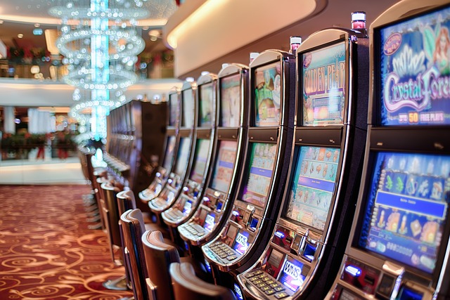 7 Not-So-Crazy Reasons to Play Slot Machines Instead of Blackjack